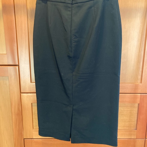 French Connection pencil skirt - Picture 2 of 3